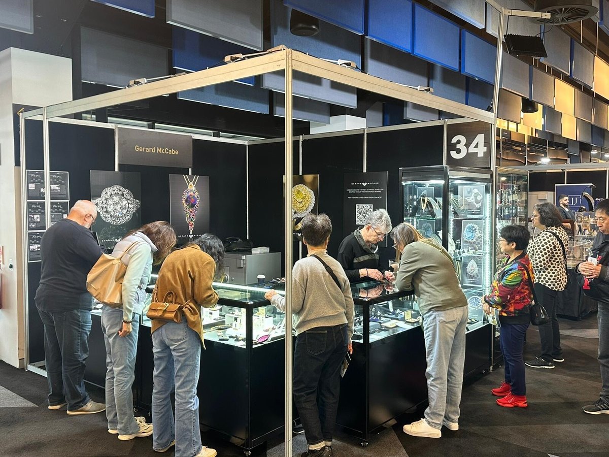 Antiques enthusiasts flocking to our booth at The Sydney Fair