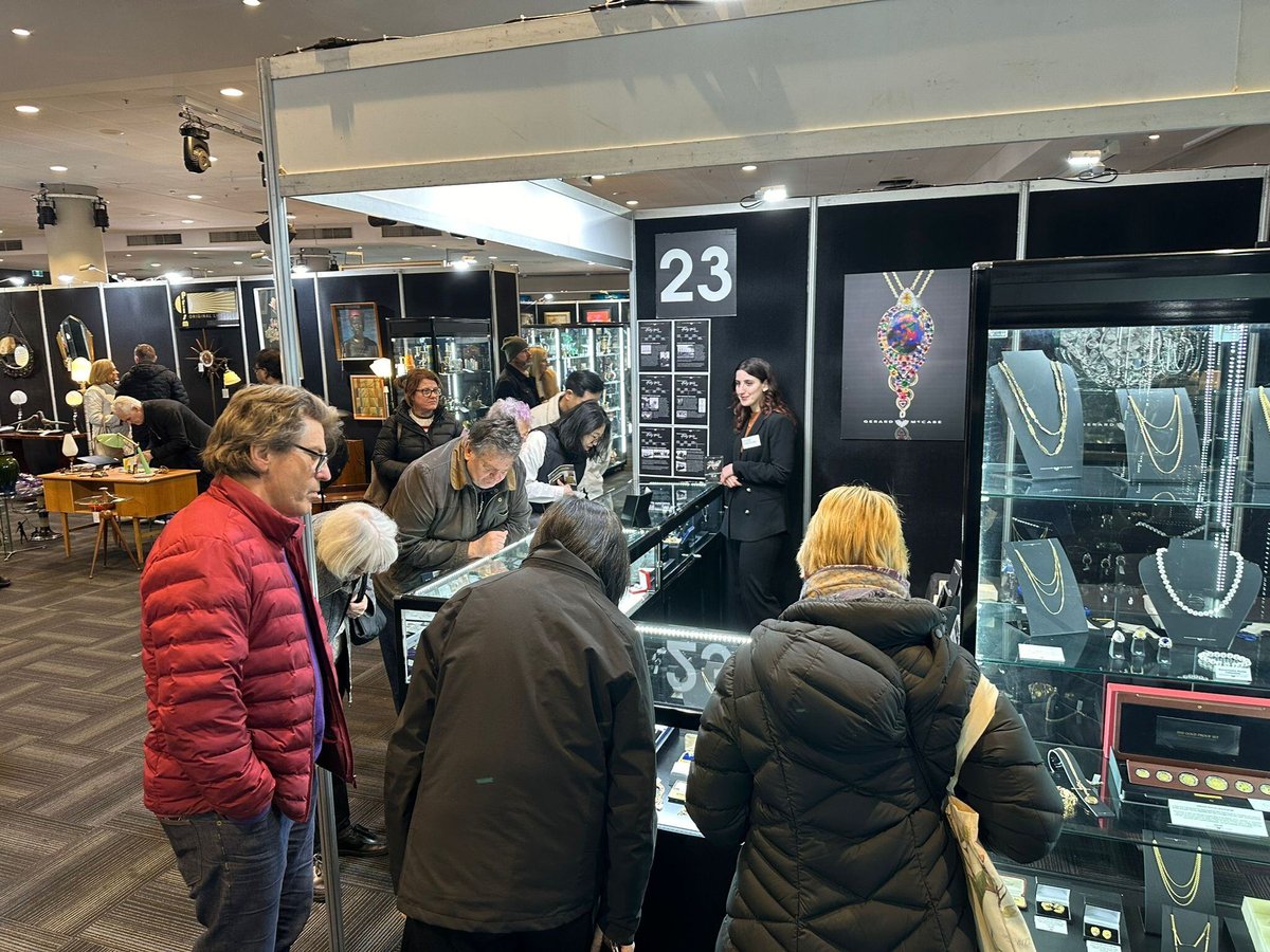 Customers browsing our booth at The Melbourne Fair.